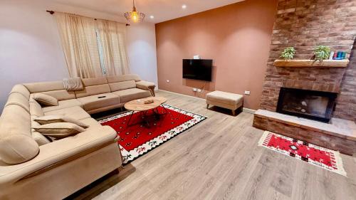 Durres Villa | Sunset Hill Villa