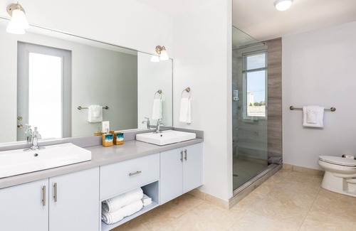 Discovery Bay Villa | Sunset Horizon a part of The Caicos Creek Villa Collection