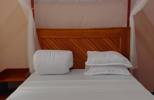 Arusha Cabin | Sunset Inn Arusha