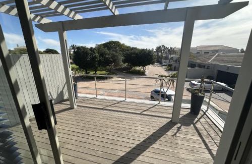 Cape Town House | Sunset Links Golf Estate home, walk to Beach