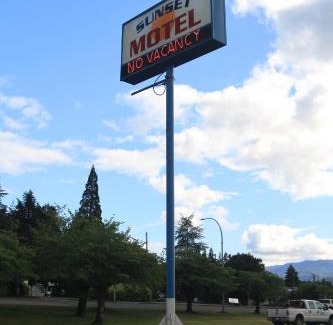 Port Alberni Hotel | Sunset Motel