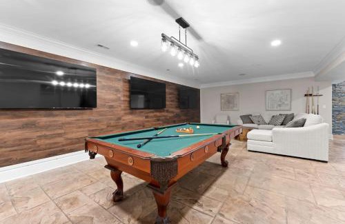 Troutman House | Sunset Pointe by AvantStay Waterfront Beach Fire Pit Sleeps 14 5BDR 4BA