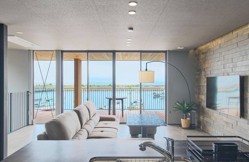 Awaji House | Sunset Port Hideaway Puerto Escondite Maximum 5 people/Awaji Hyōgo