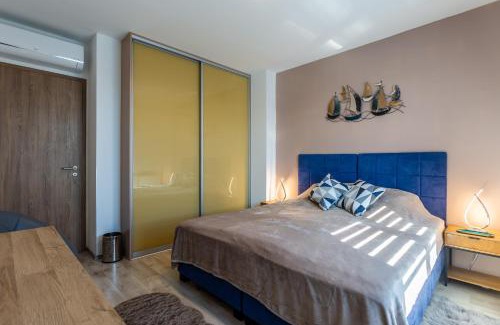 Fonyodliget Apartment | Sunset Resort 409 With Pool - Happy Rentals