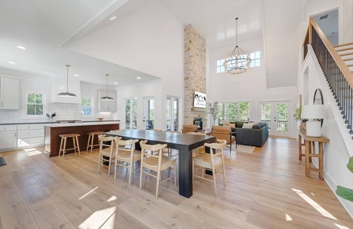 Moneta House | Sunset Ridge, Lakefront NEW Luxury w/7-Bedrooms + Heated Salt Pool, Covered Decks, Hot Tub & Dock!