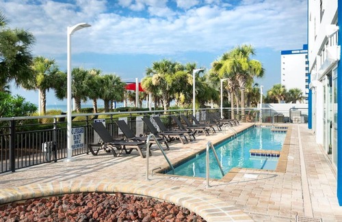 Downtown Myrtle Beach Condo | Sunset Seclusion Duplex 2BR, 2 Balconies