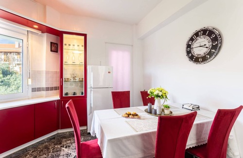Lefktron House | Sunset Serenity - Kardamili Seaside Getaway