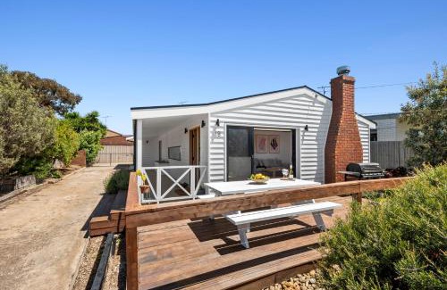 Ocean Grove House | Sunset Shack - Sleeps 6 - Dog friendly!