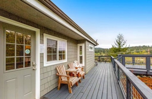 Deer Harbor Apartment | Sunset Suite in Deer Harbor