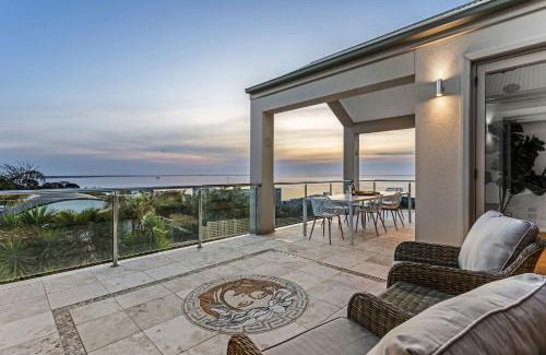 Mount Martha House | Sunset View Luxury 4 Bedrooms With Sauna