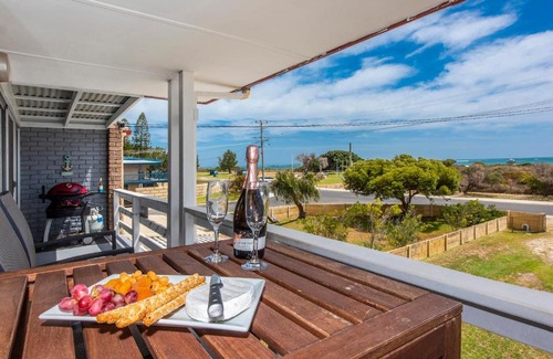Lancelin House | Sunset View- Ocean Views