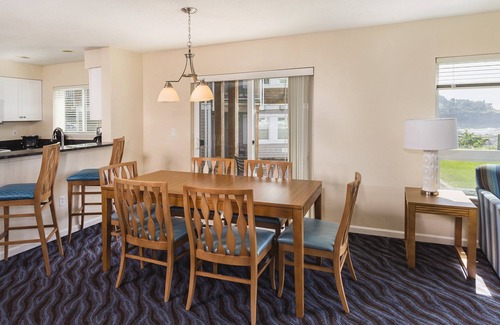 Depoe Bay Resort | Sunsets and romantic walks