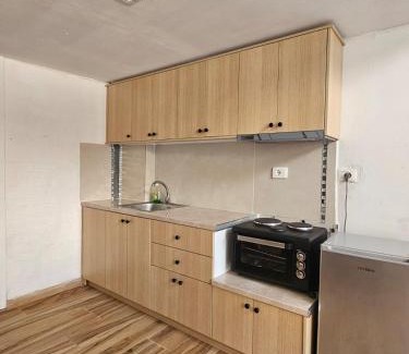 Qender Apartment | Sunshine Apartment