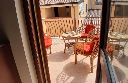 Trappeto Apartment | Sunshine Apartment " Rustico con Terrazza "