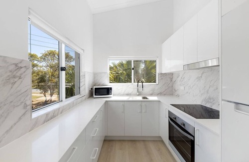 Sunshine Beach Apartment | Sunshine beachNoosa,100m to Beach,RENO APRIL 25
