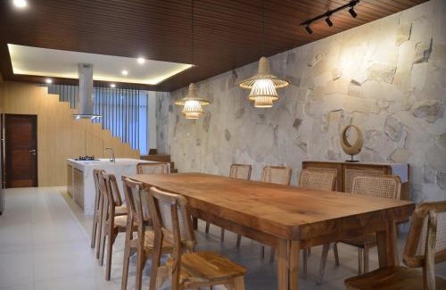 Bandung Villa | Sunshine City View Villa 6 bedrooms with a private heated swimming pool