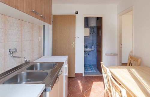 Gornji Kono House | Sunshine Home with terrace and view