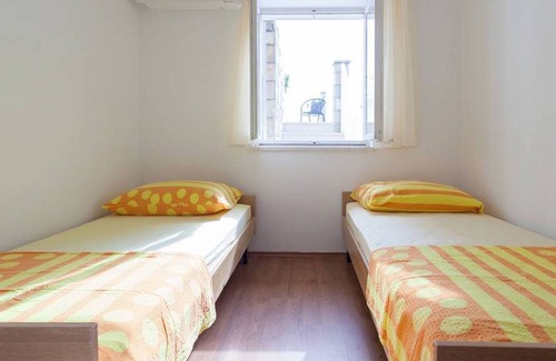 Gornji Kono House | Sunshine Home with terrace and view