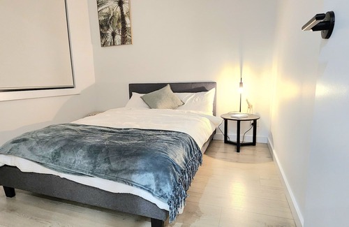Sunshine House | Sunshine Mellow Retreat New Townhouse With all the Amentities
