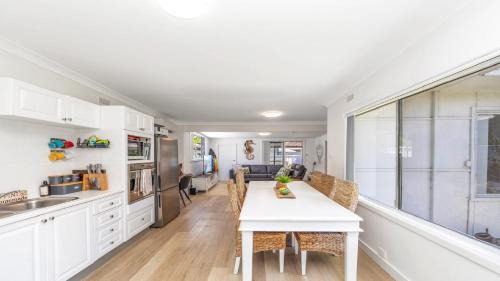 Umina Beach House | Sunshine Shack - Umina Beach