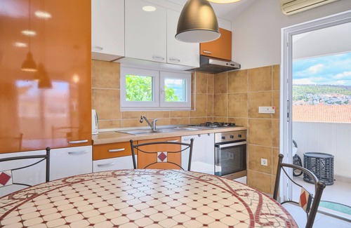 Businci Apartment | Sunshine Suite #2 by Litto