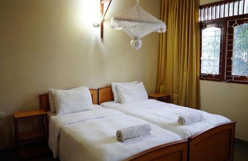 Anuradhapura House | Sunshine Tourist Rest