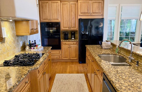 Captiva House | Sunsplashed Villa - Your own private tropical island resort!