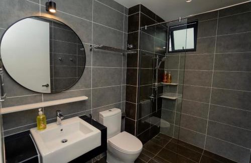 Ulu Kinta Apartment | Sunway Onsen Signature Themepark Suites with Hotspring by IWH Suites