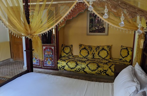 Malabata House | Superb room for 5 people with pool in Tangier