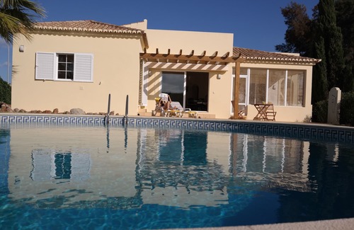 Ferragudo Villa | Super 4 Bedroom Villa With Fantastic Views Near Beach and Village