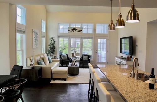 Bayside Villa | SUPER 5 BR, 3.5 bath, sleeps 12 in the heart of Bayside! EV charging and extras!