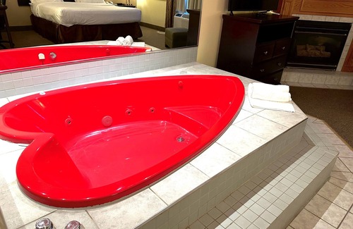 Niagara Falls Hotel | Super 8 by Wyndham Niagara Falls by the Falls