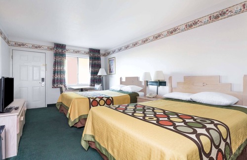 Cottonwood Hotel | Super 8 by Wyndham Cottonwood