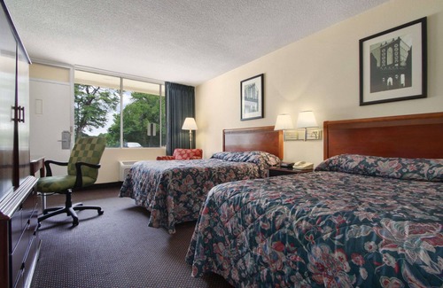 Dover Hotel | Super 8 by Wyndham Dover