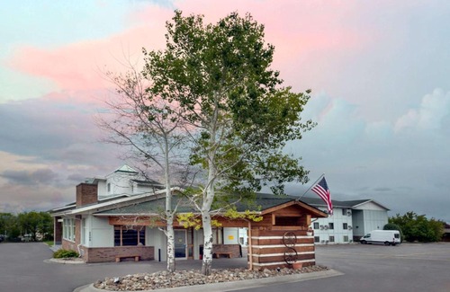 Helena Hotel | Super 8 by Wyndham Helena