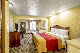 Greater Belhaven Hotel | Super 8 by Wyndham Jackson MS Near the Fairgrounds