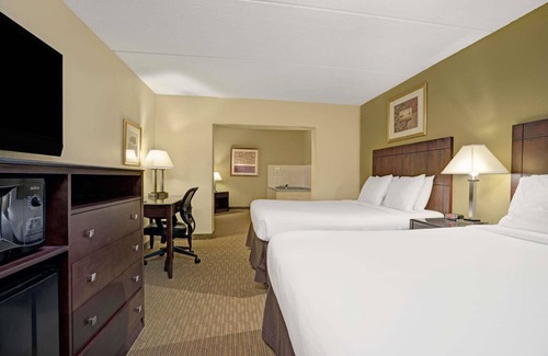 Monticello Hotel | Super 8 by Wyndham Monticello