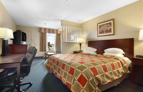 New Iberia Hotel | Super 8 by Wyndham New Iberia