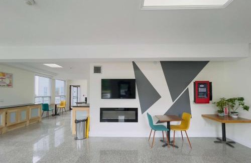 Laurentian Valley Hotel | Super 8 by Wyndham Pembroke