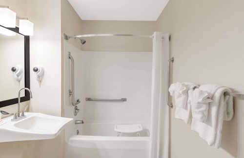 Schenectady Hotel | Super 8 by Wyndham Schenectady/Albany Area