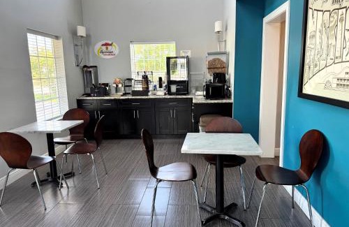 Bay St Louis Hotel | Super 8 by Wyndham Bay St. Louis