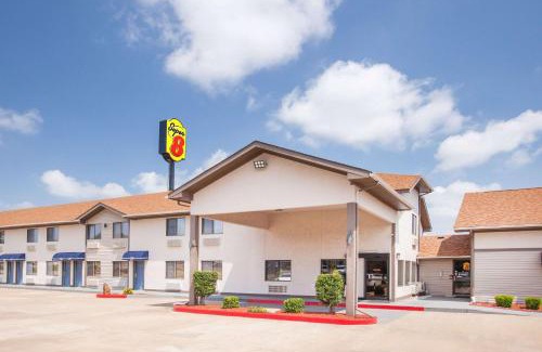Van Buren Hotel | Super 8 by Wyndham Van Buren/Ft. Smith Area