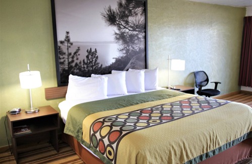 Wells Hotel | Super 8 by Wyndham Wells