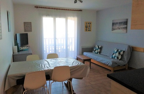 Le Brusc Apartment | Super apartment in the quiet at Brusc and beaches 200m