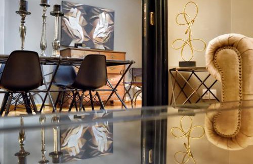 Kolonaki Villa | Super Athens Home Altius Lodge In Kolonaki Spectacular Rooftop Views Of Athens