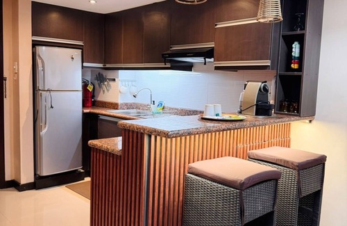 Santa Cruz Condo | Super Cebu Loft with Seaview