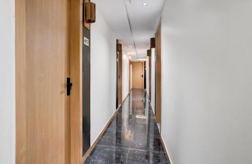 Surat Hotel | Super Collection O Adajan Formerly Hotel Sky Palace