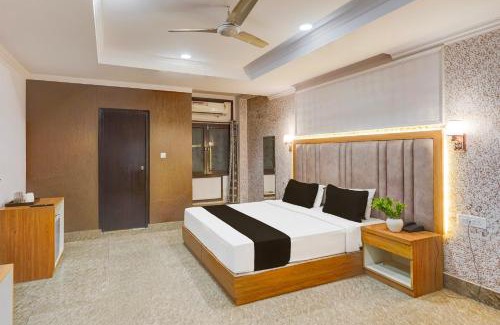 Rudrapur Hotel | Super Collection O Awas Vikas Near Bus Stand Formerly Hotel Rivera