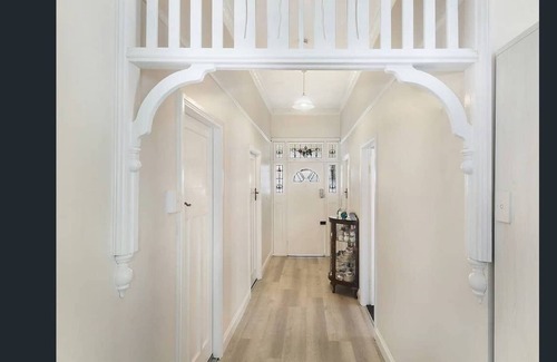 Cessnock House | SUPER DEALS FOR OCT AND NOV FROM $300 PER NIGHT KAMIRA HOUSE ENTERTAINING HOME