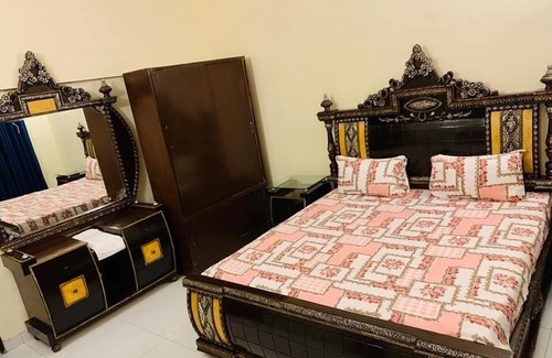 Karachi House | Super Golden Guest House